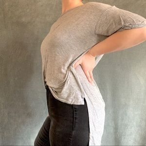 High-Low Quarter Sleeve Light Gray Top